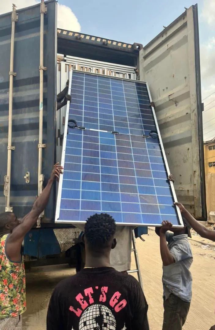 Commercial Solar Panel Delivery